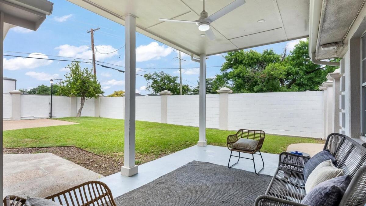 Flair House Midway-hollow, Uptown Close By *