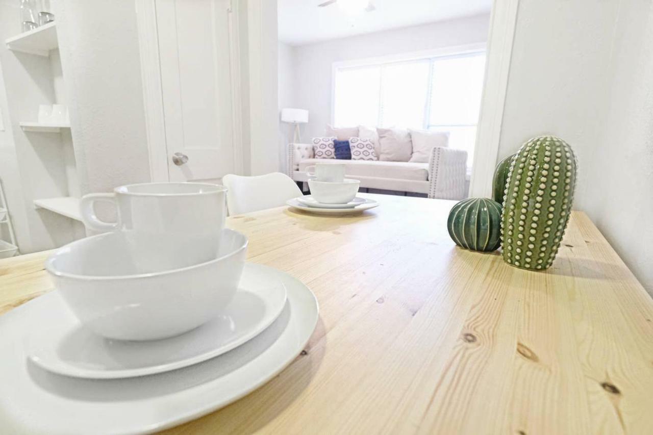 Trendy Flat, Lower-greenville Ave Area *