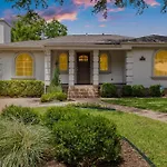 Dallas Flair House Midway-Hollow, Uptown Close By