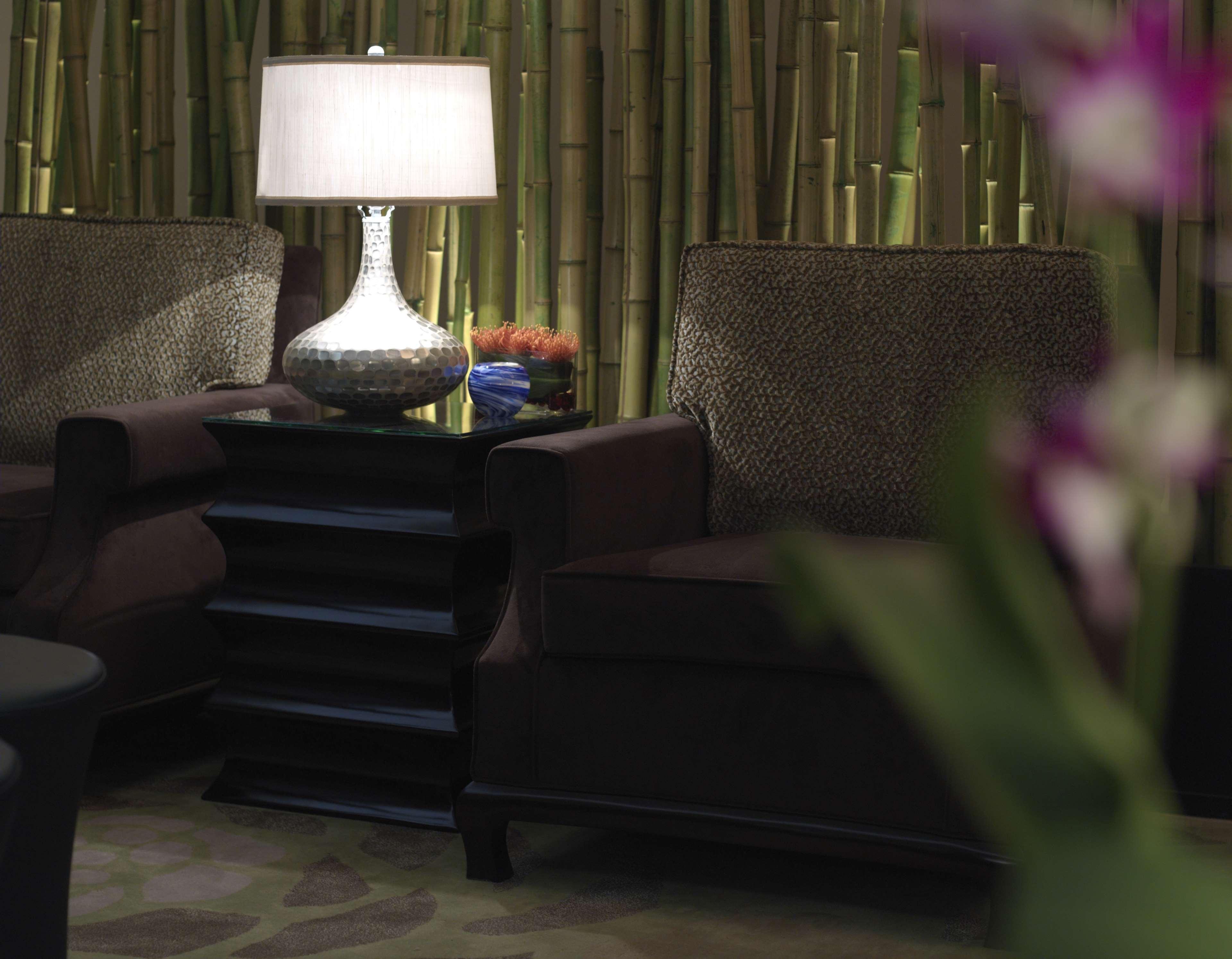 Hilton Anatole 4*
