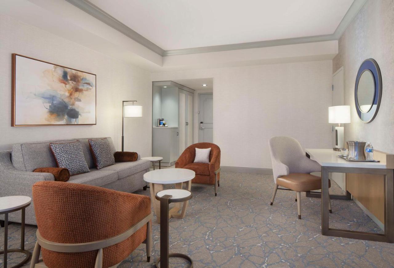 Resort Hilton Anatole 4*