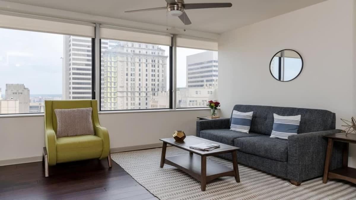 Apartment 23rd Fl Bold Cozysuites With Pool, Gym *