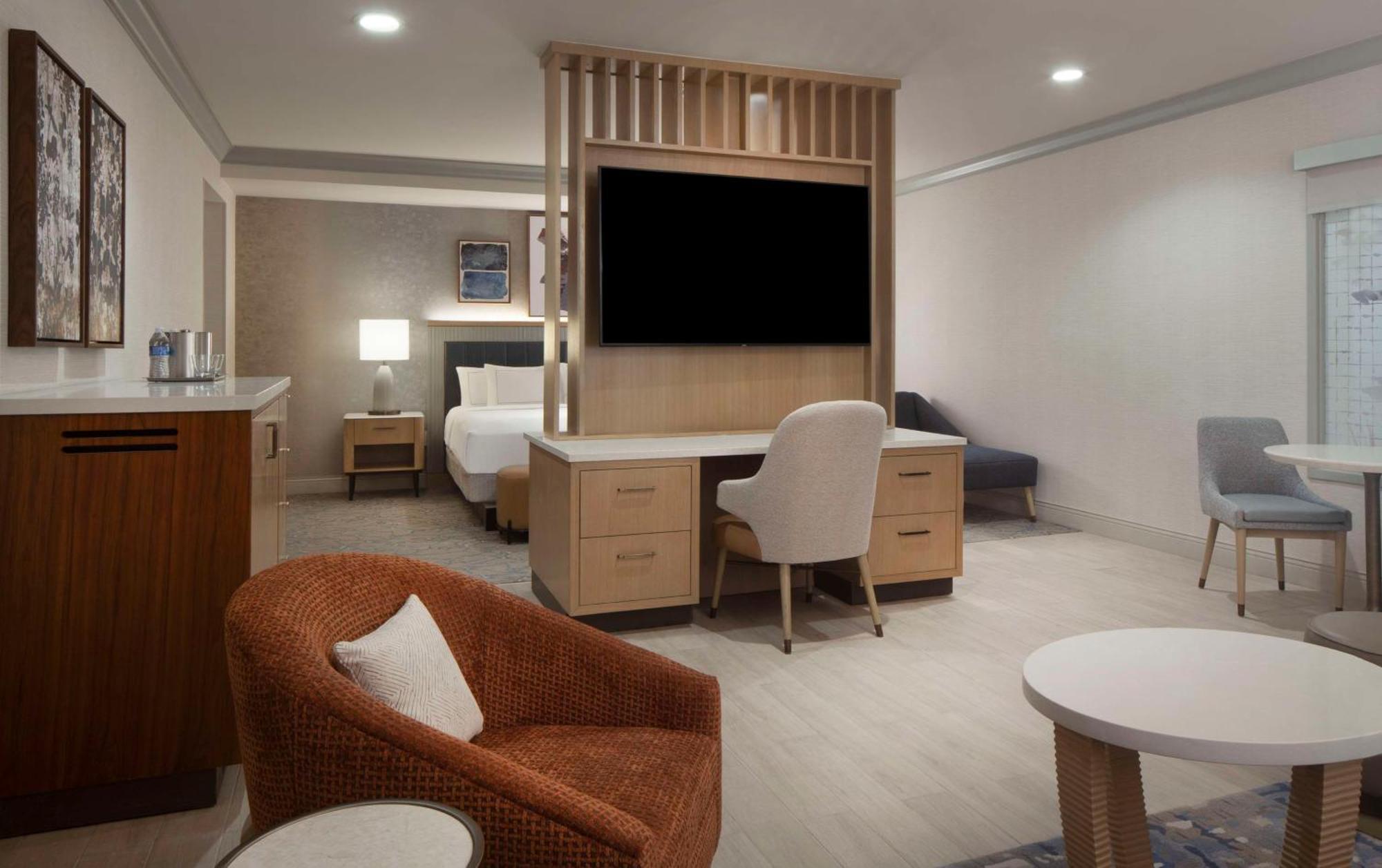Resort Hilton Anatole 4*