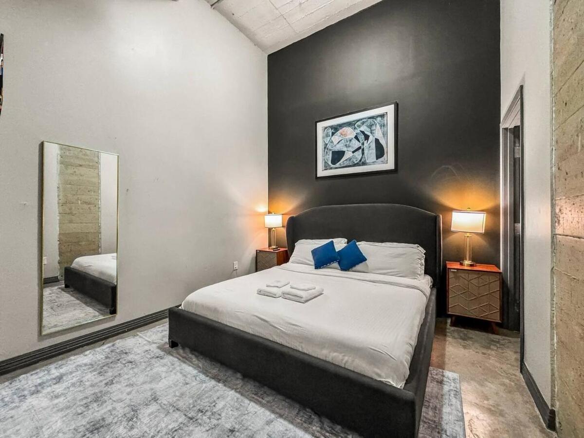 Elegant Luxe 2bd, Dt Dallas, Sleeps 12, Free Parking, Near Convention Center Apartamento *