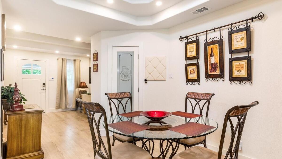 Flair House Midway-hollow, Uptown Close By * Dallas