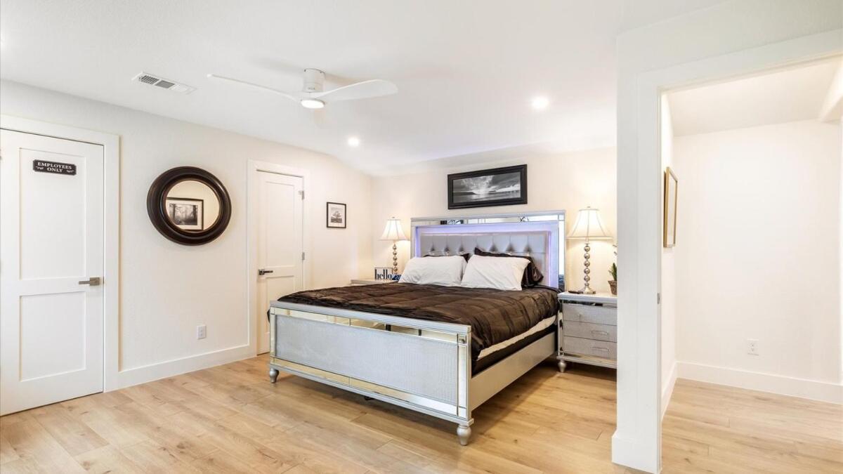 Flair House Midway-hollow, Uptown Close By Dallas