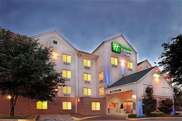 Express & East - Fair Park By Ihg Hotel 3*