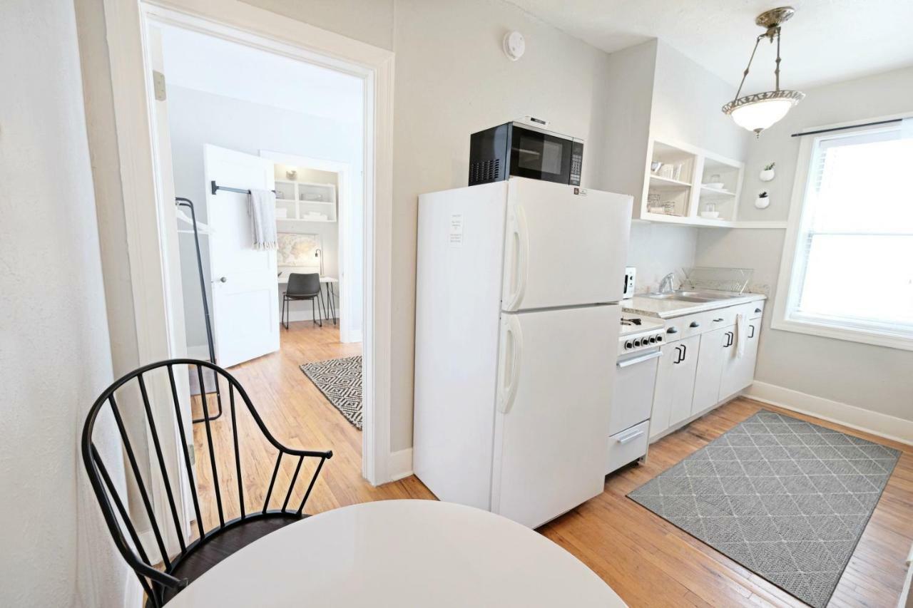 Apartment Fresh & Bright, Lower-greenville Ave Area *
