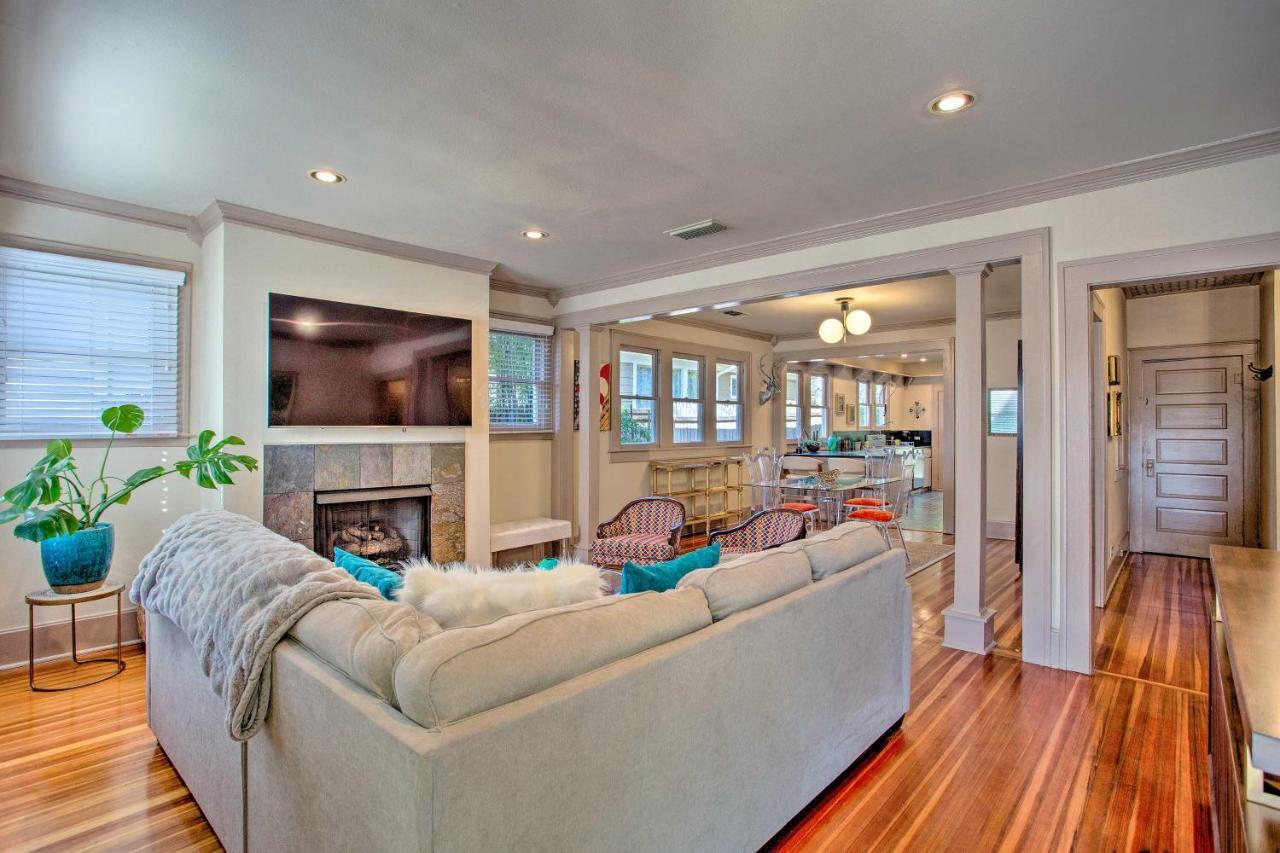 Holiday home Couples Retreat Walk To Lower Greenville! *