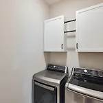 9 Minutes To Downtown Dallas - 1000Mbps - King Suite - 58 In Tv - Games