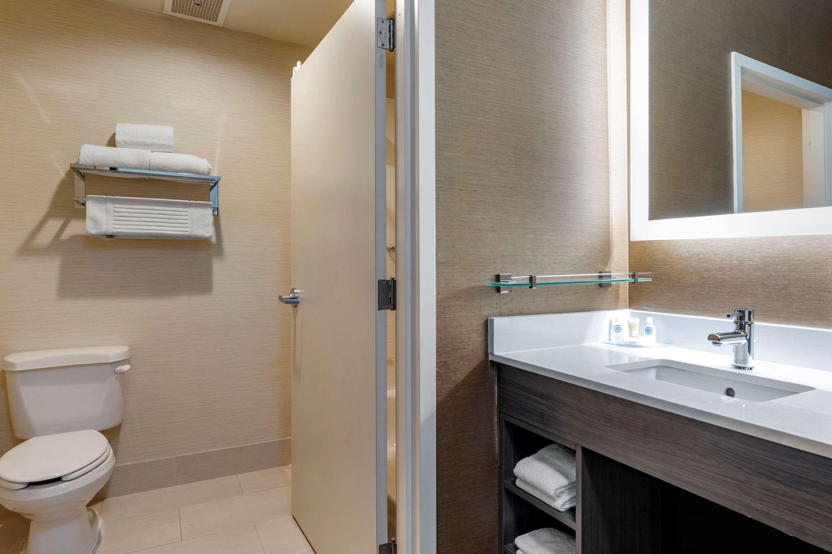 Hotel Comfort & North Dallas-addison Addison
