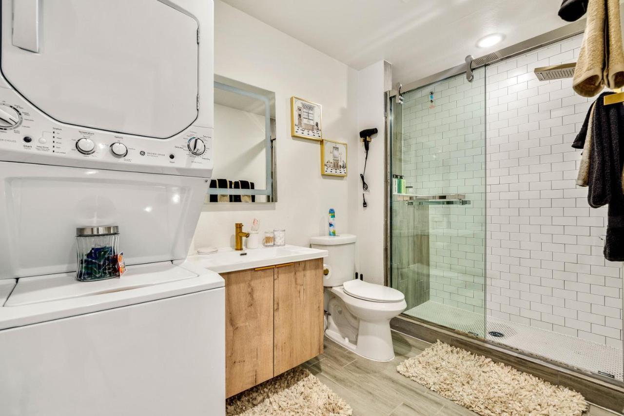 Apartment Queen Near Downtown Free Parking *