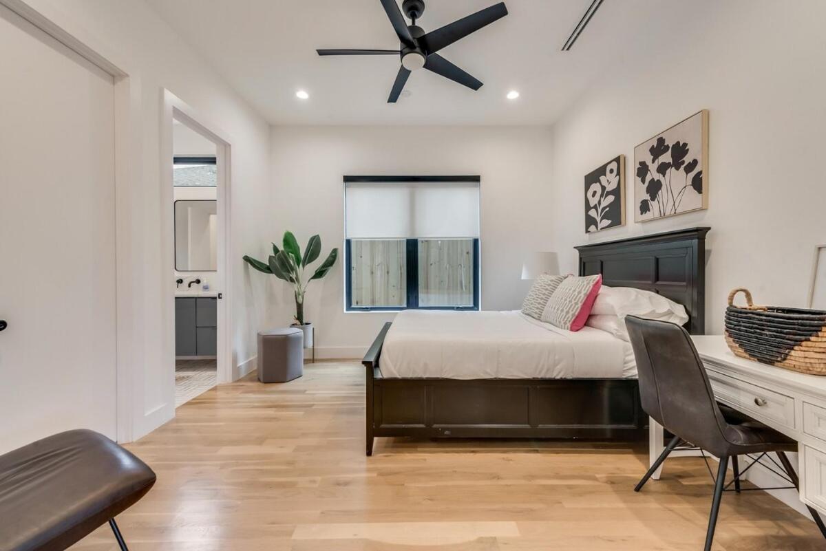 Mod Squad Holiday home Dallas