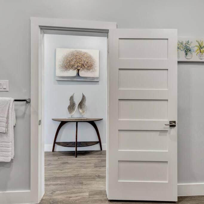 6-min From Aa Arena L Modern Near Downtown Holiday home