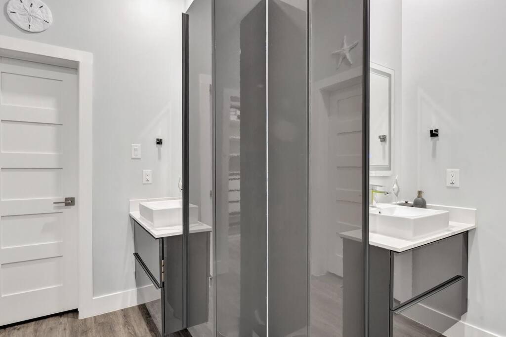 6-min From Aa Arena L Modern Near Downtown Holiday home *