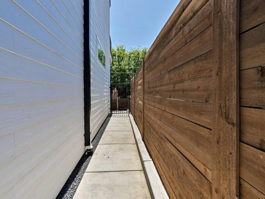 6-min From Aa Arena L Modern Near Downtown Holiday home