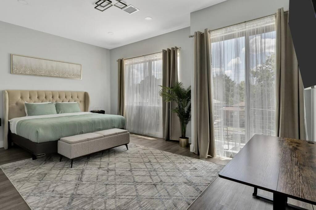 Holiday home 6-min From Aa Arena L Modern Near Downtown *