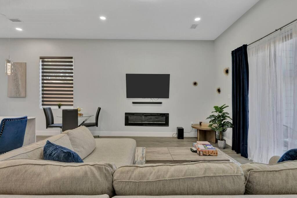6-min From Aa Arena L Modern Near Downtown Dallas