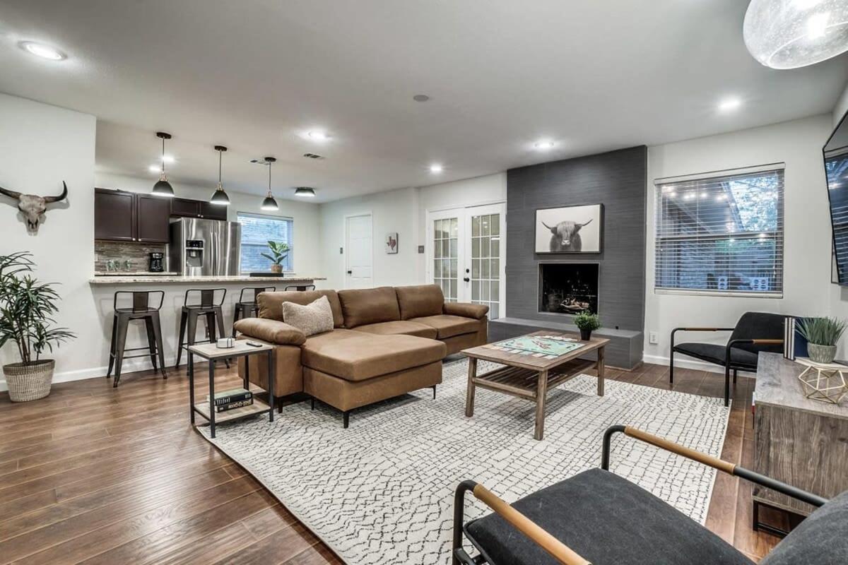 5-bd 2-ba Spring Valley Park W Backyard Fun Holiday home