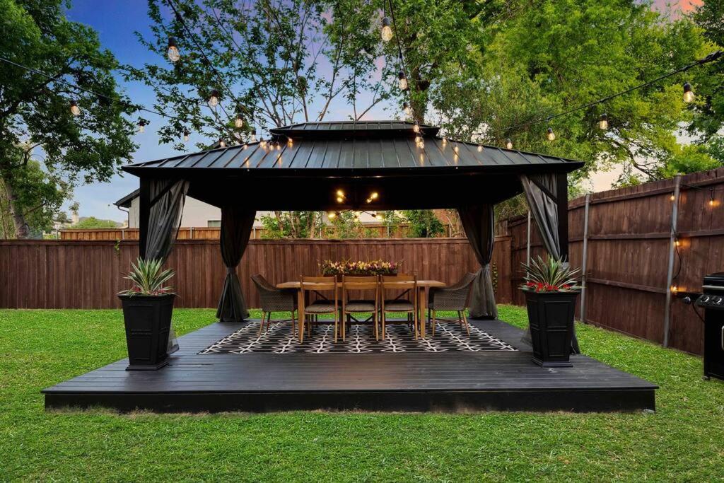 Highland Huge Yard Hot Tub Villa *
