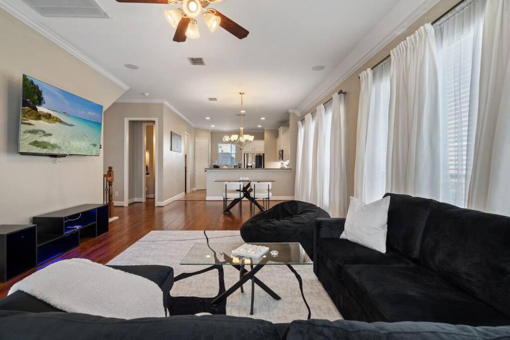 Apartment Farmers Market 3 Bd Townhome W Rooftop Terrace