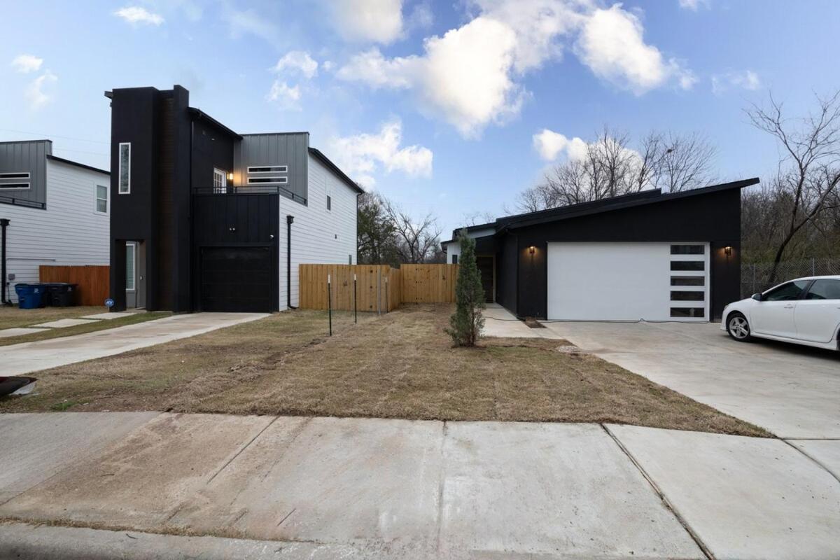 Contemporary Comfort Modern * Dallas