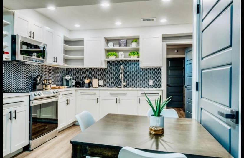 Holiday home Charm In The Heart Of Medical District *