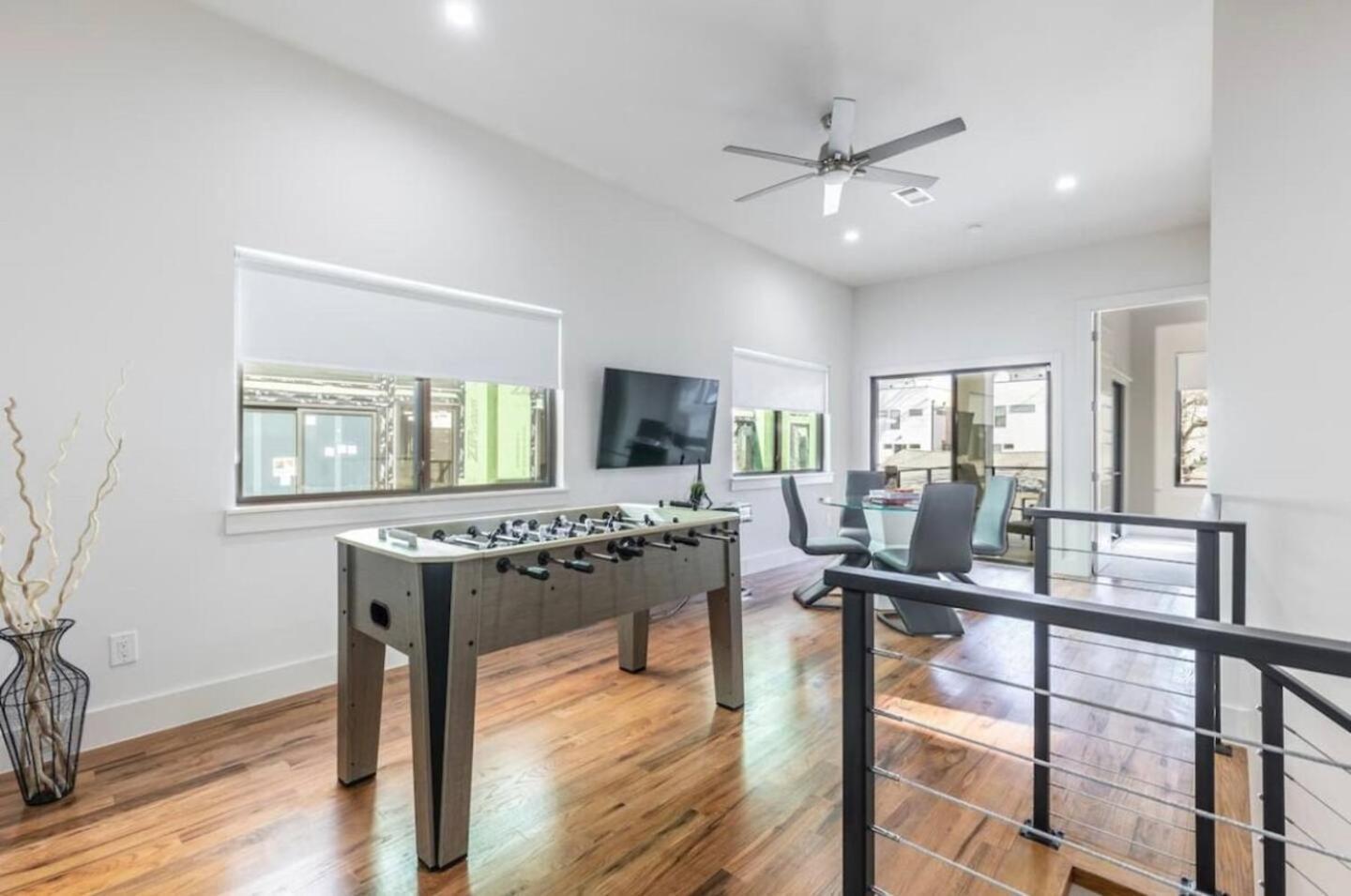 Townhouse Uptown Private Patio Holiday home *