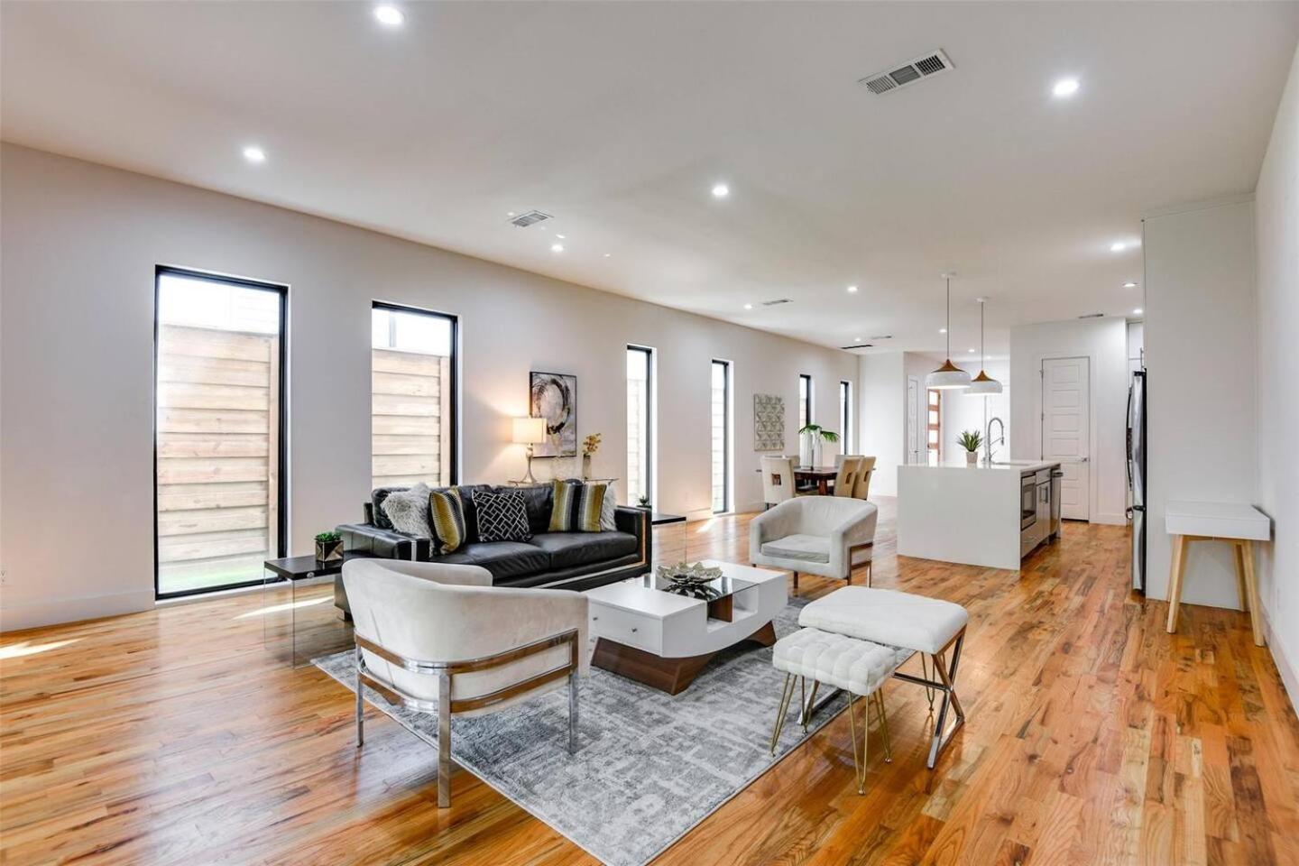 Townhouse Uptown Private Patio *