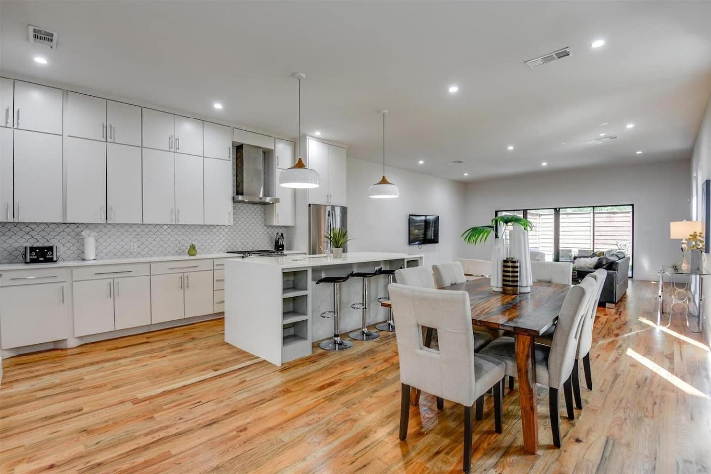 Townhouse Uptown Private Patio *